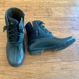 Sperry Black duck boot 6.5M